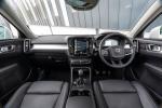 Volvo XC40 T3 Momentum 2018 года (UK)